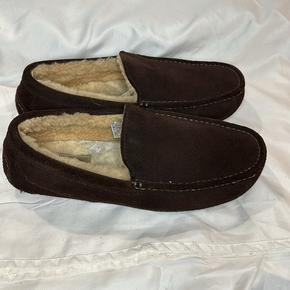 Men’s Uggs brown sz.11 open box / no box
